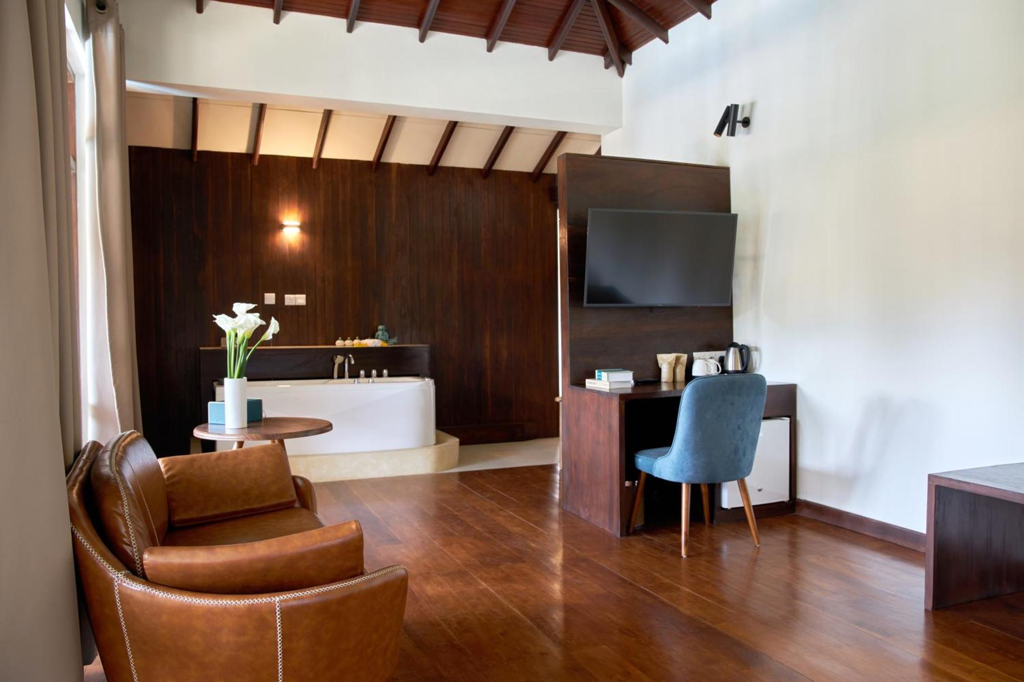 Seahorse Hotel & Spa Negombo Exterior foto